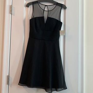 Black Sleeveless Mid-Length Dress